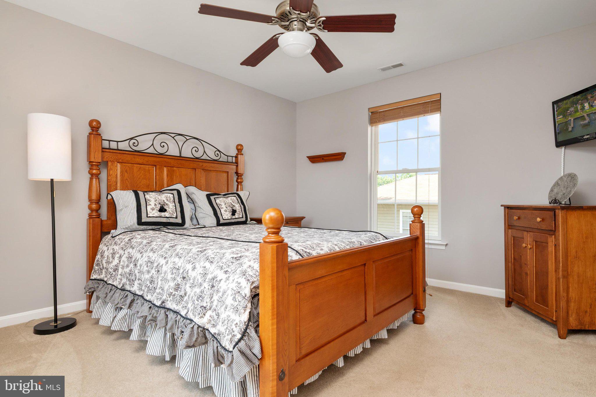 CHESTER RIVER BEACH - Residential