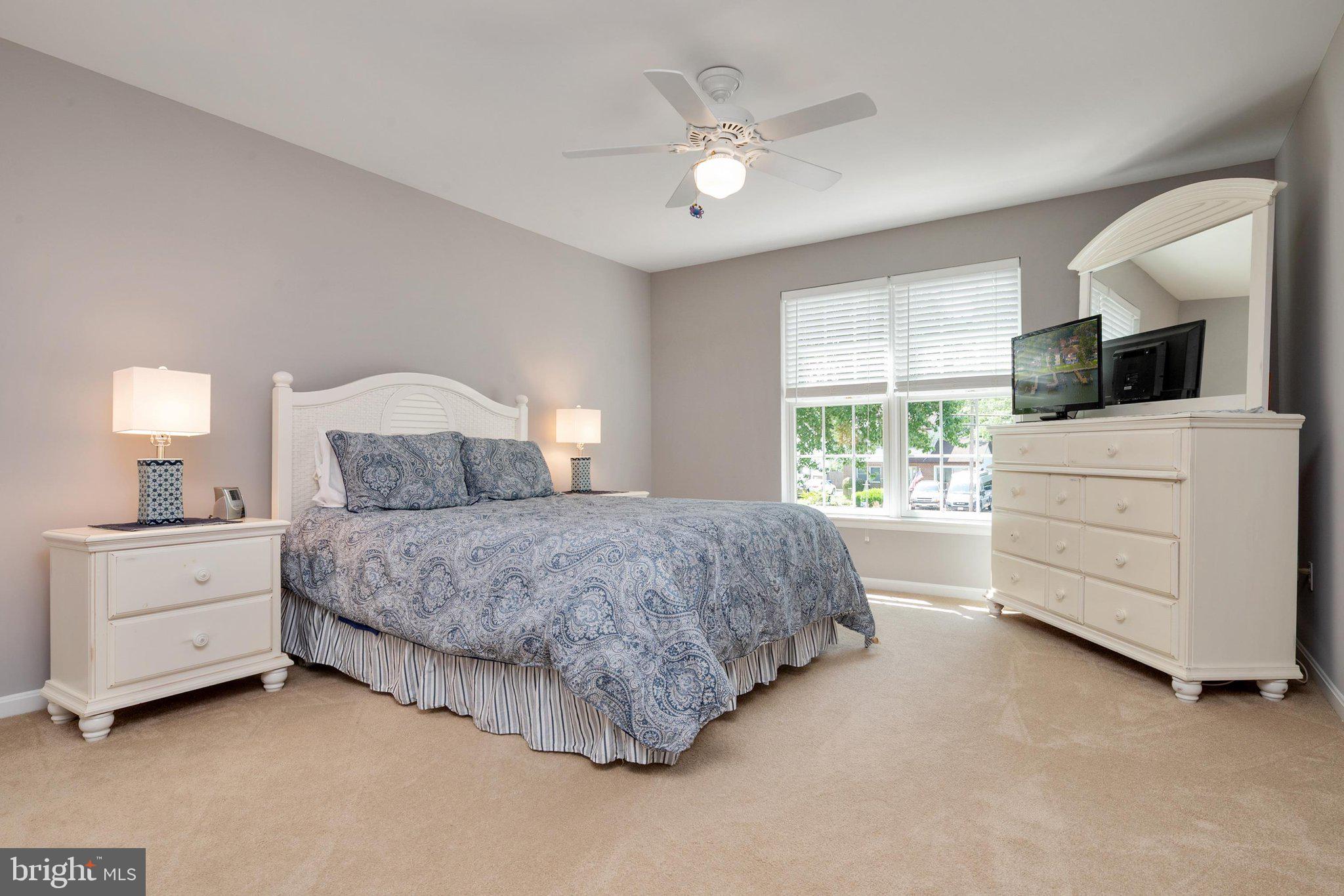 CHESTER RIVER BEACH - Residential