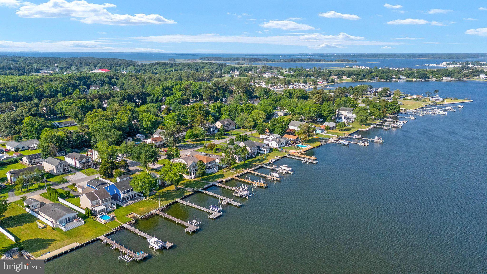 CHESTER RIVER BEACH - Residential