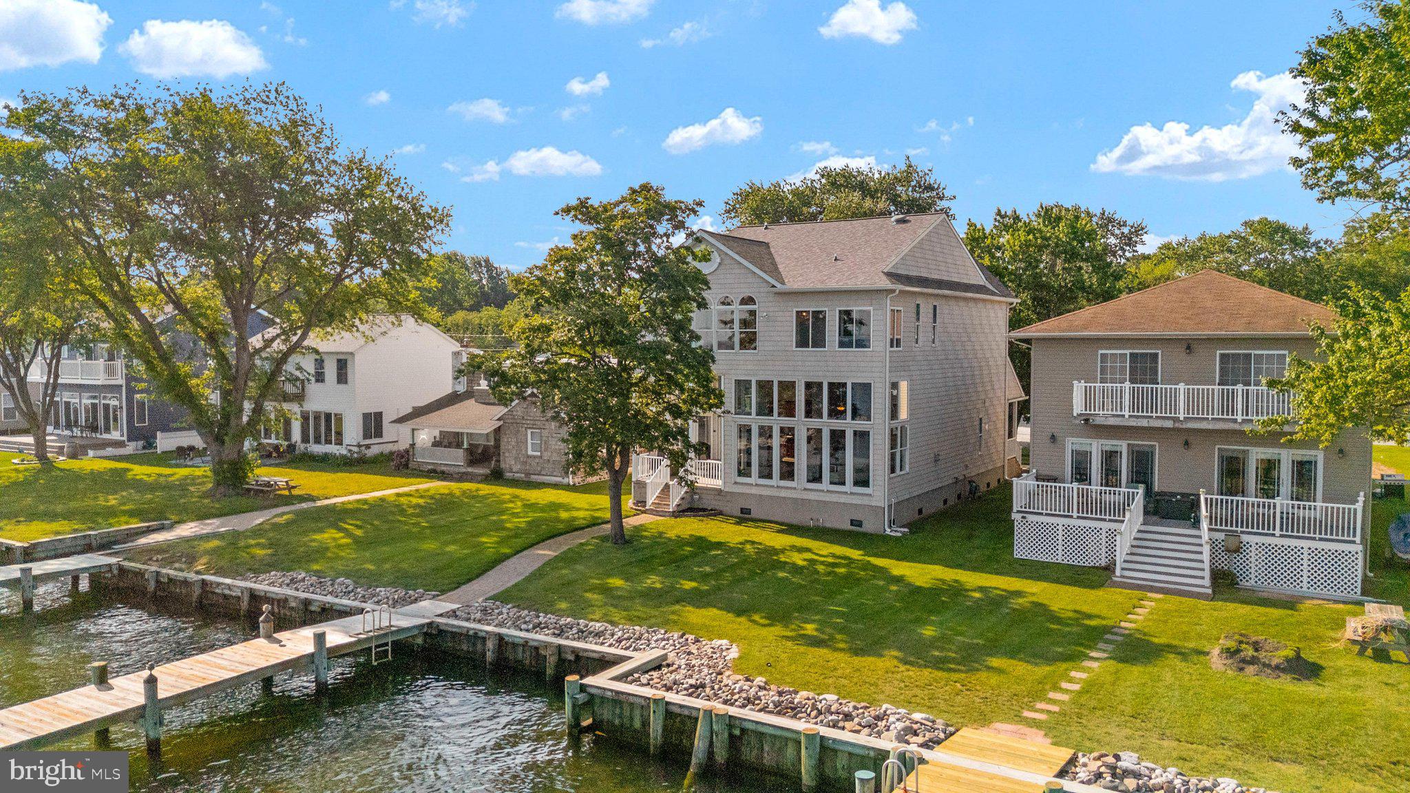 CHESTER RIVER BEACH - Residential