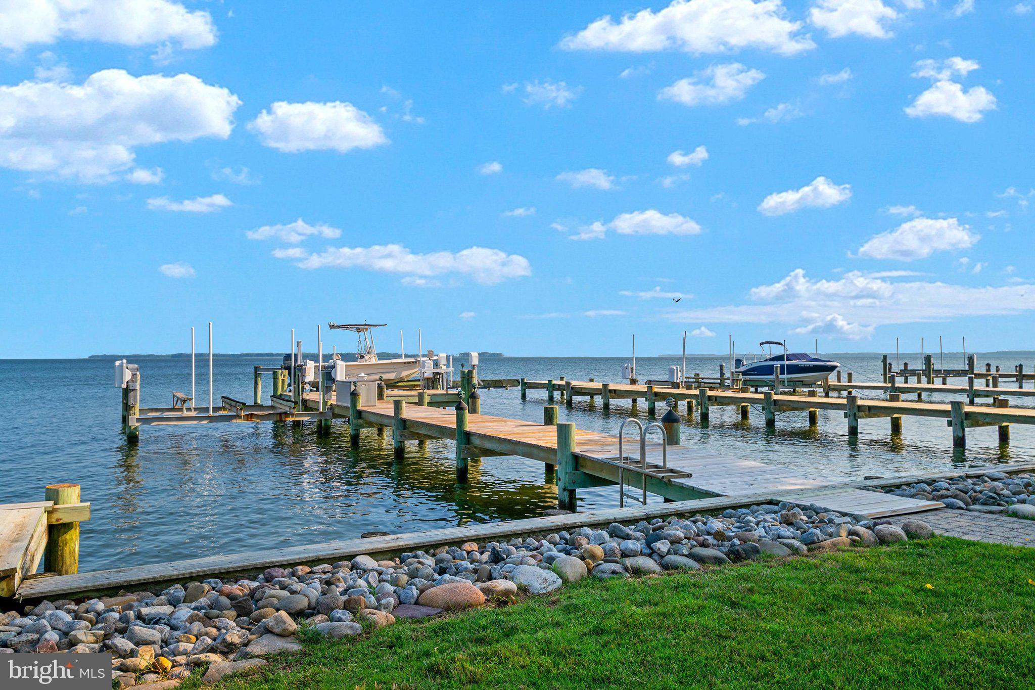 CHESTER RIVER BEACH - Residential