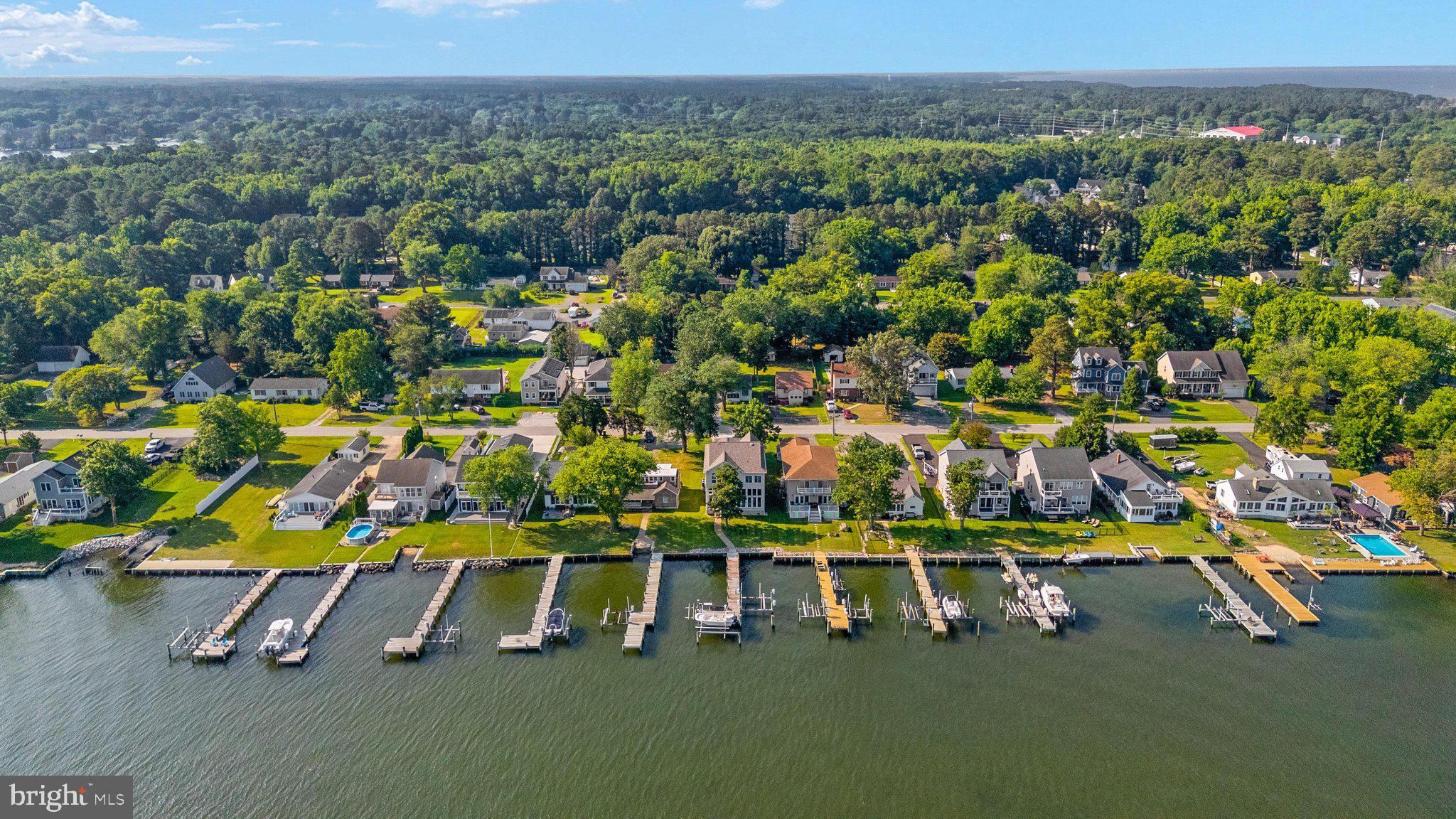 CHESTER RIVER BEACH - Residential