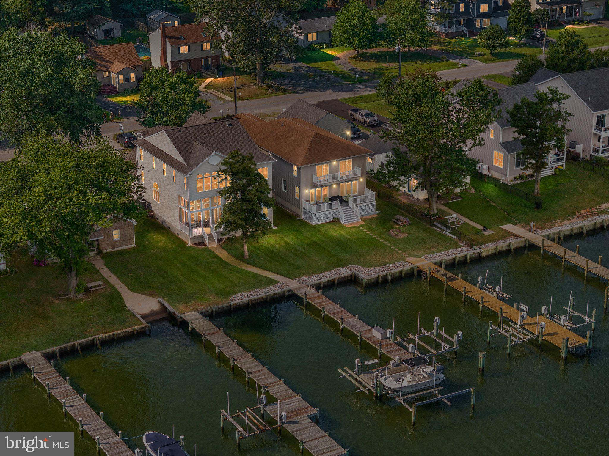 CHESTER RIVER BEACH - Residential