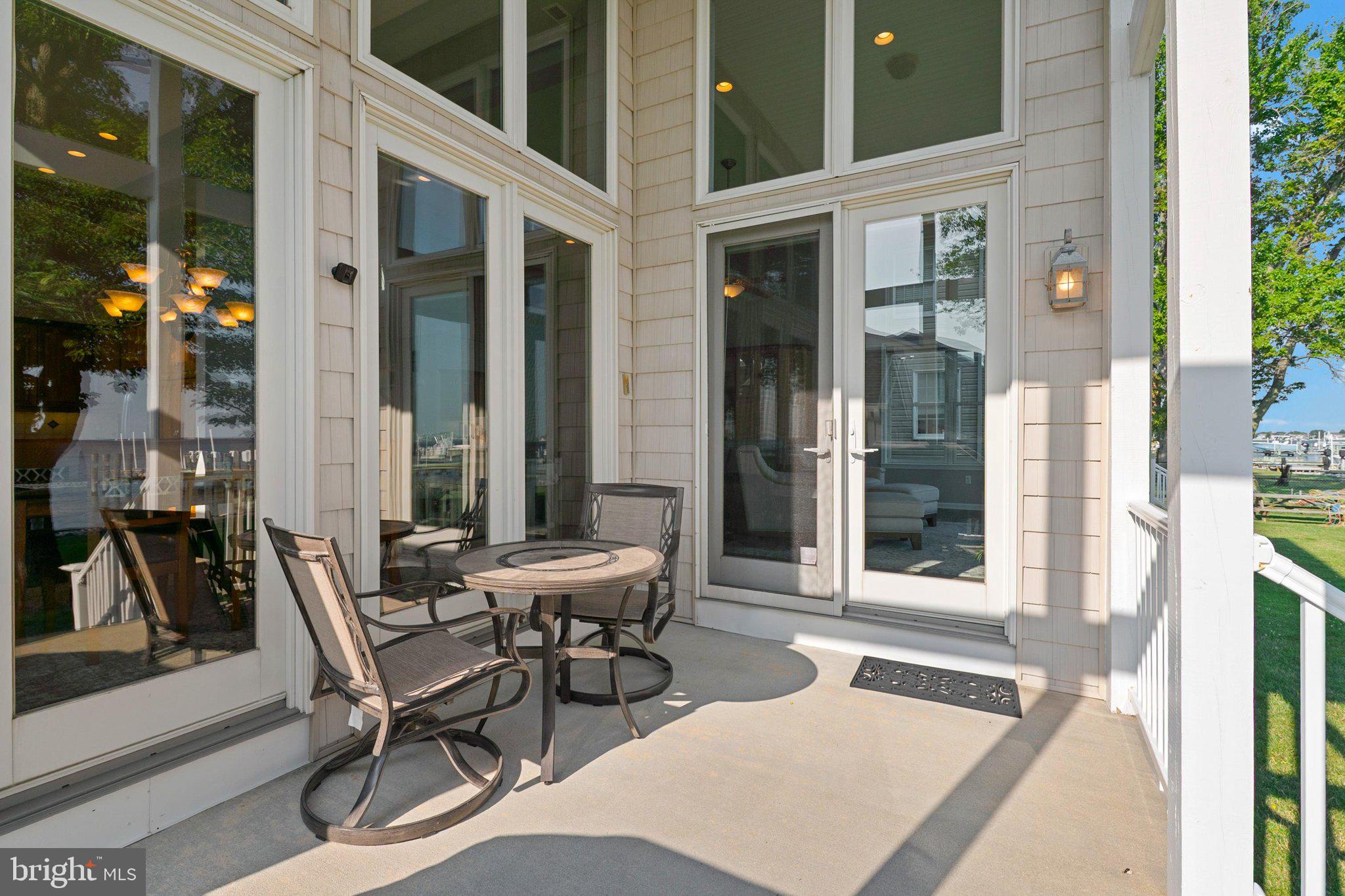 CHESTER RIVER BEACH - Residential