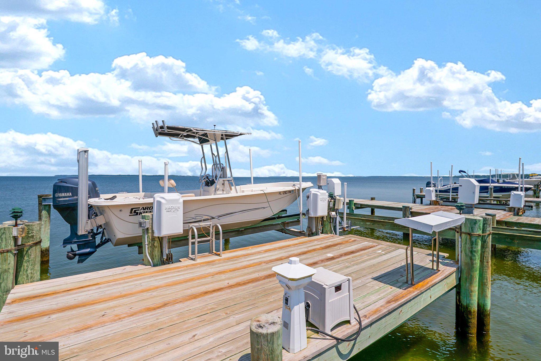 CHESTER RIVER BEACH - Residential