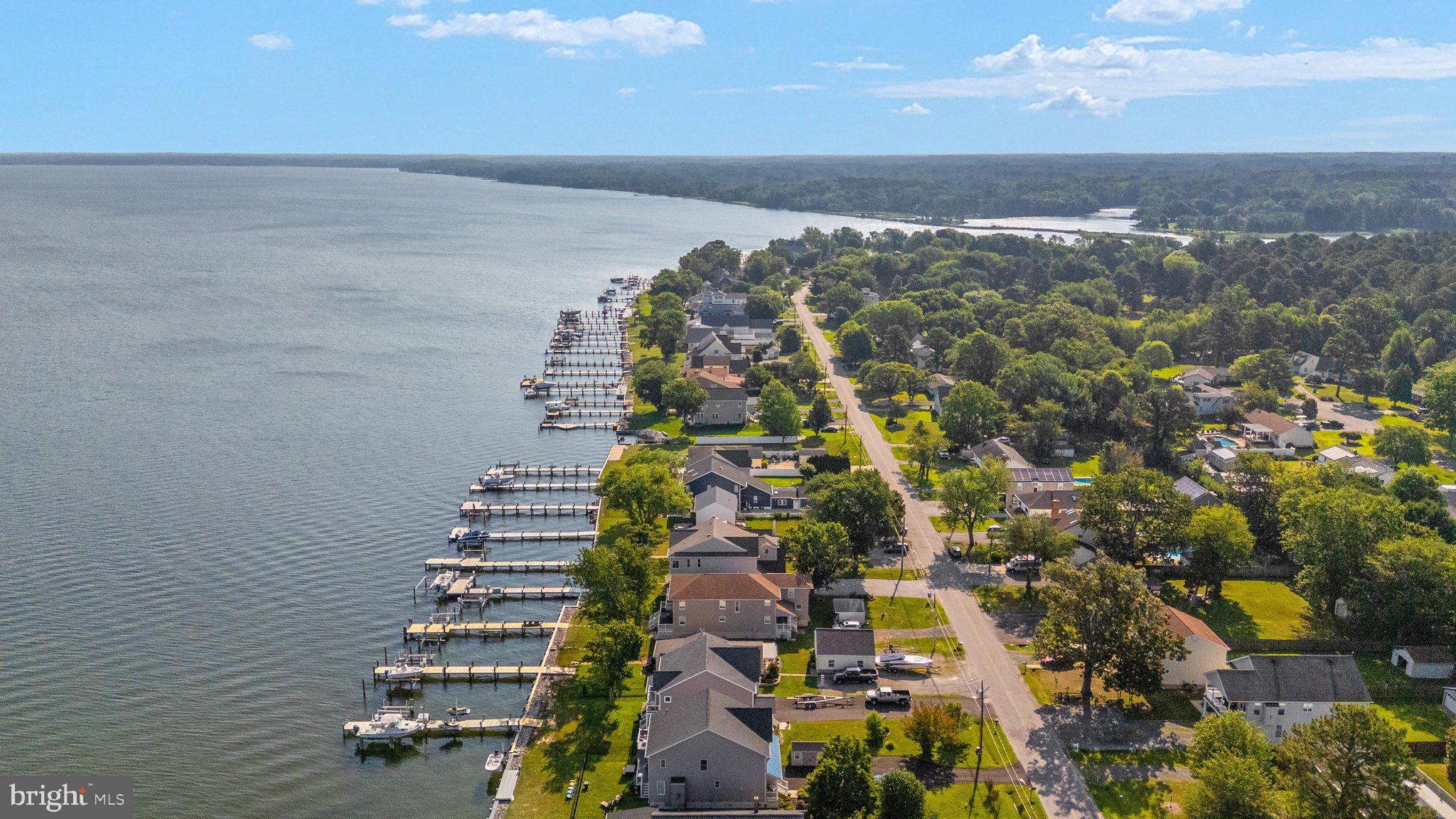 CHESTER RIVER BEACH - Residential