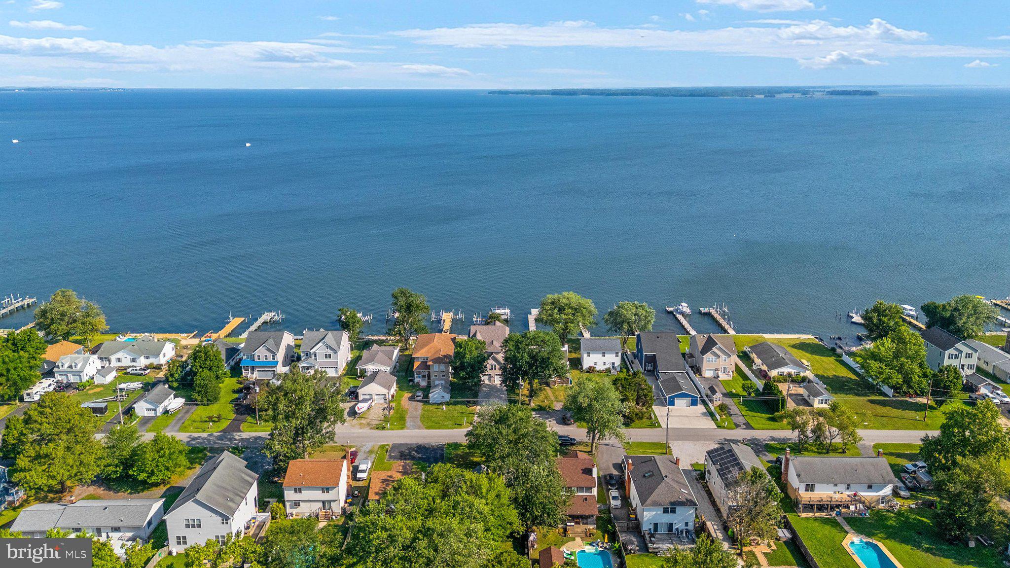 CHESTER RIVER BEACH - Residential