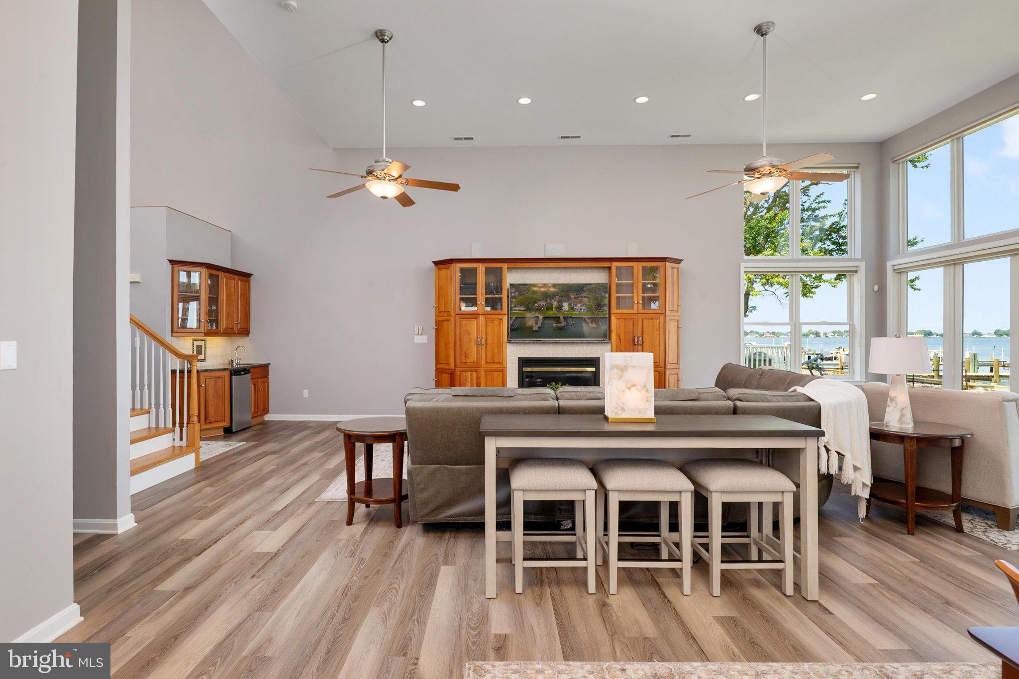 CHESTER RIVER BEACH - Residential