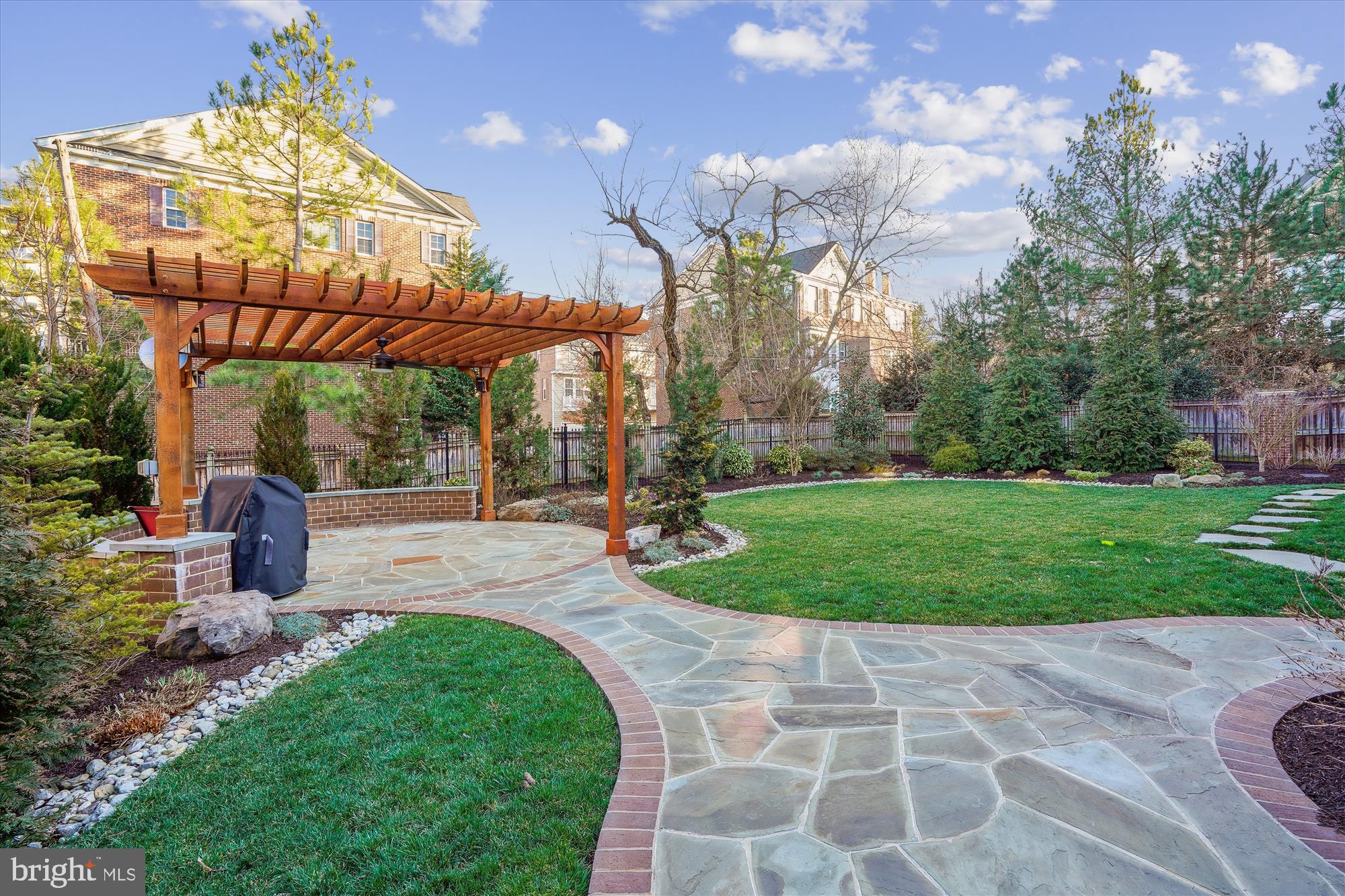 HUNTING CREEK - Residential