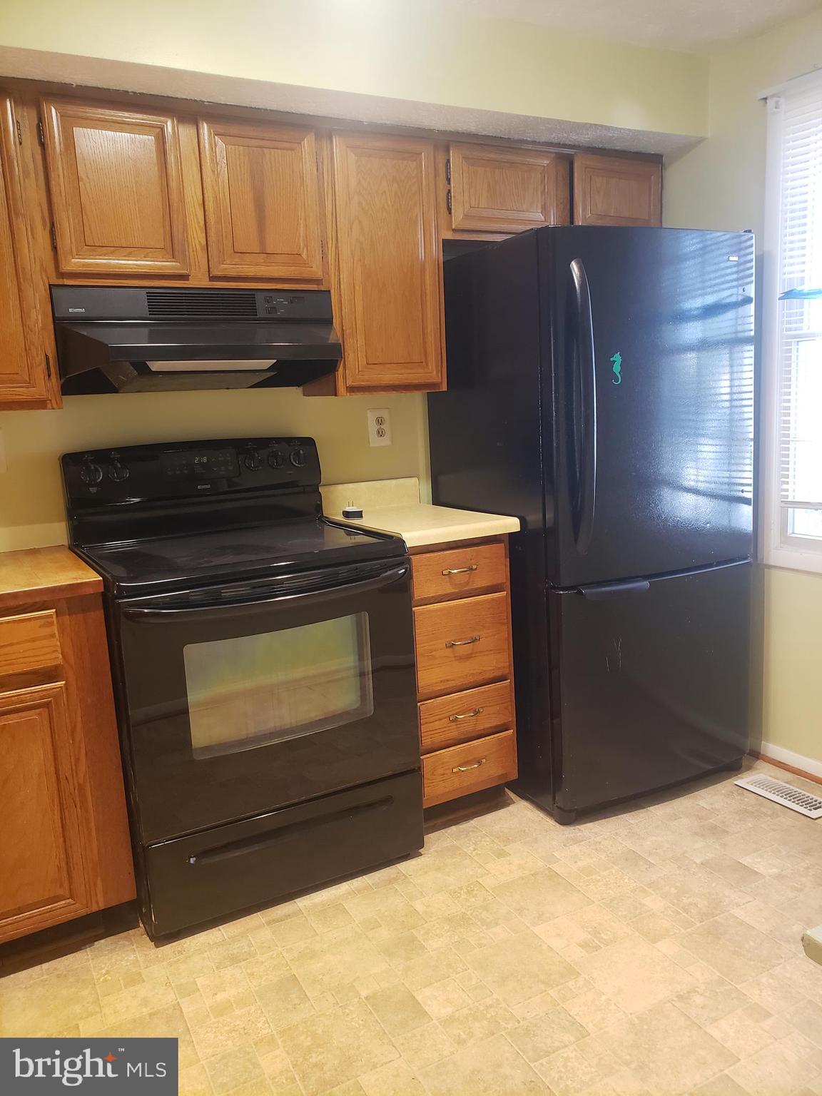 OAK SPRINGS - Residential Lease