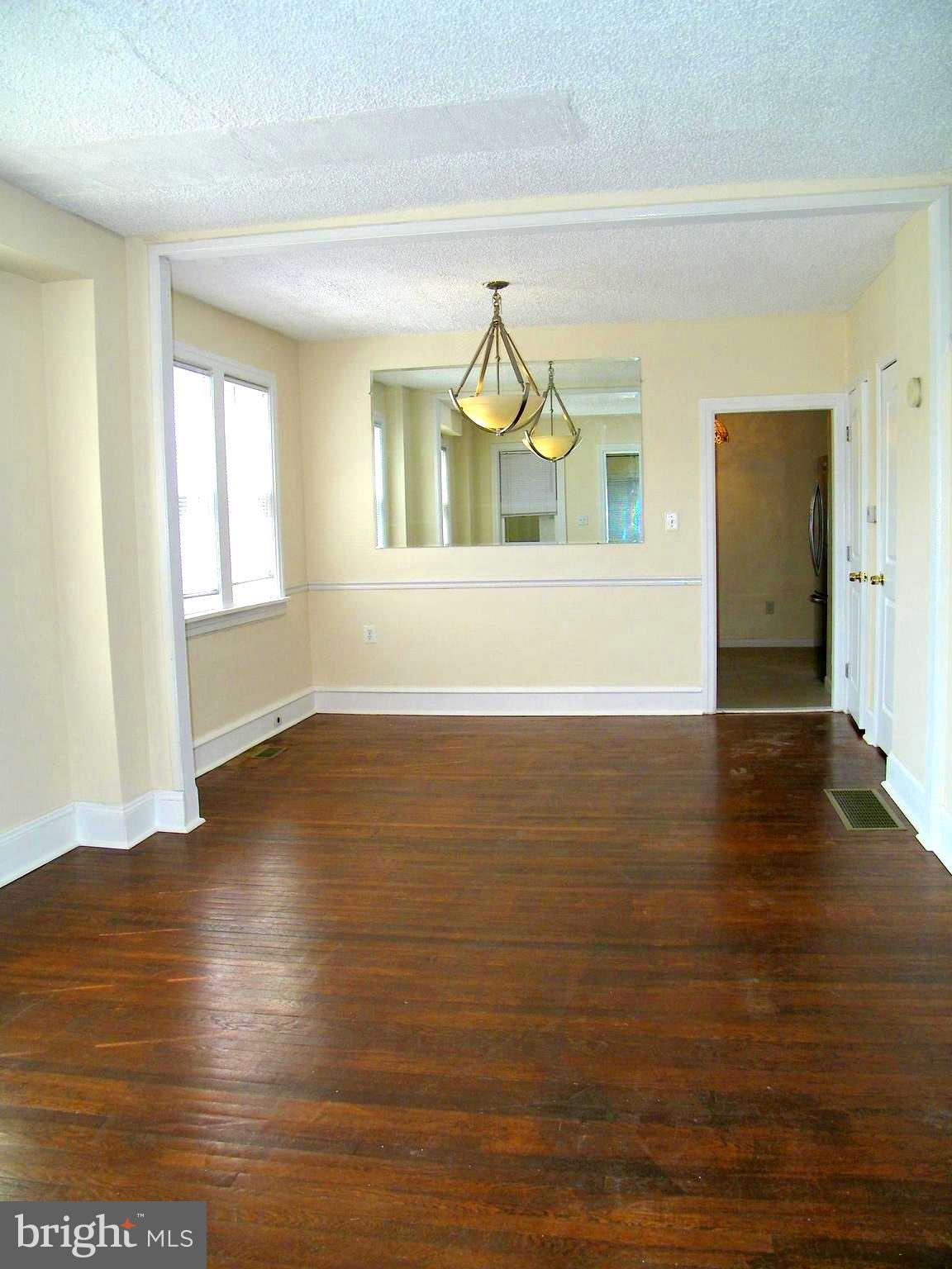 BUSTLETON - Residential