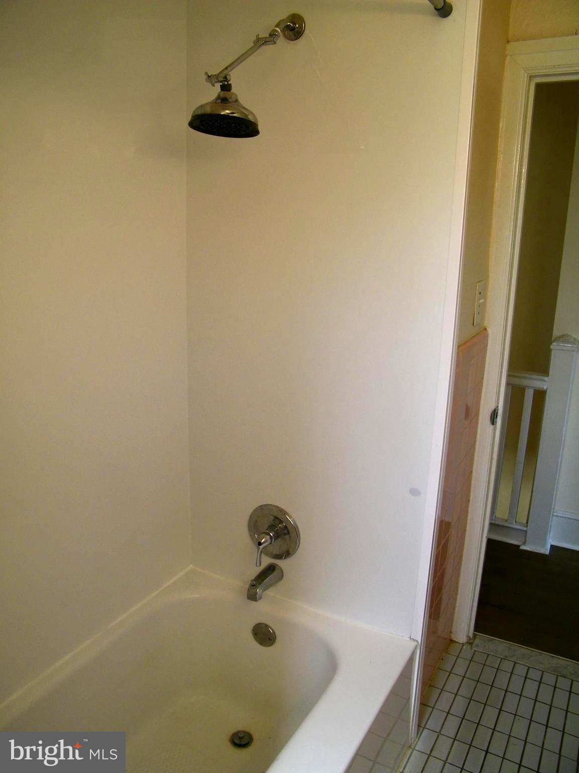 BUSTLETON - Residential