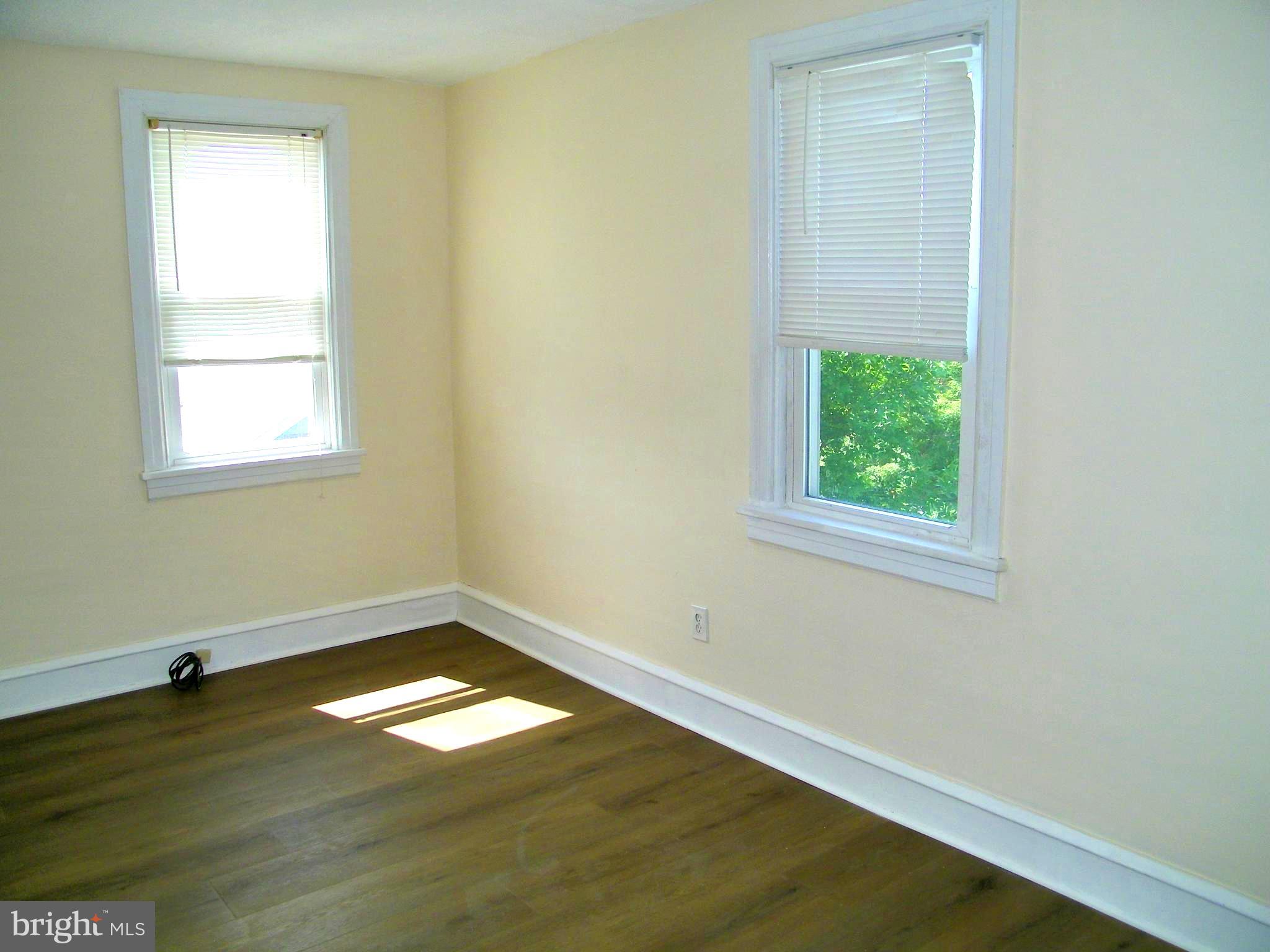BUSTLETON - Residential