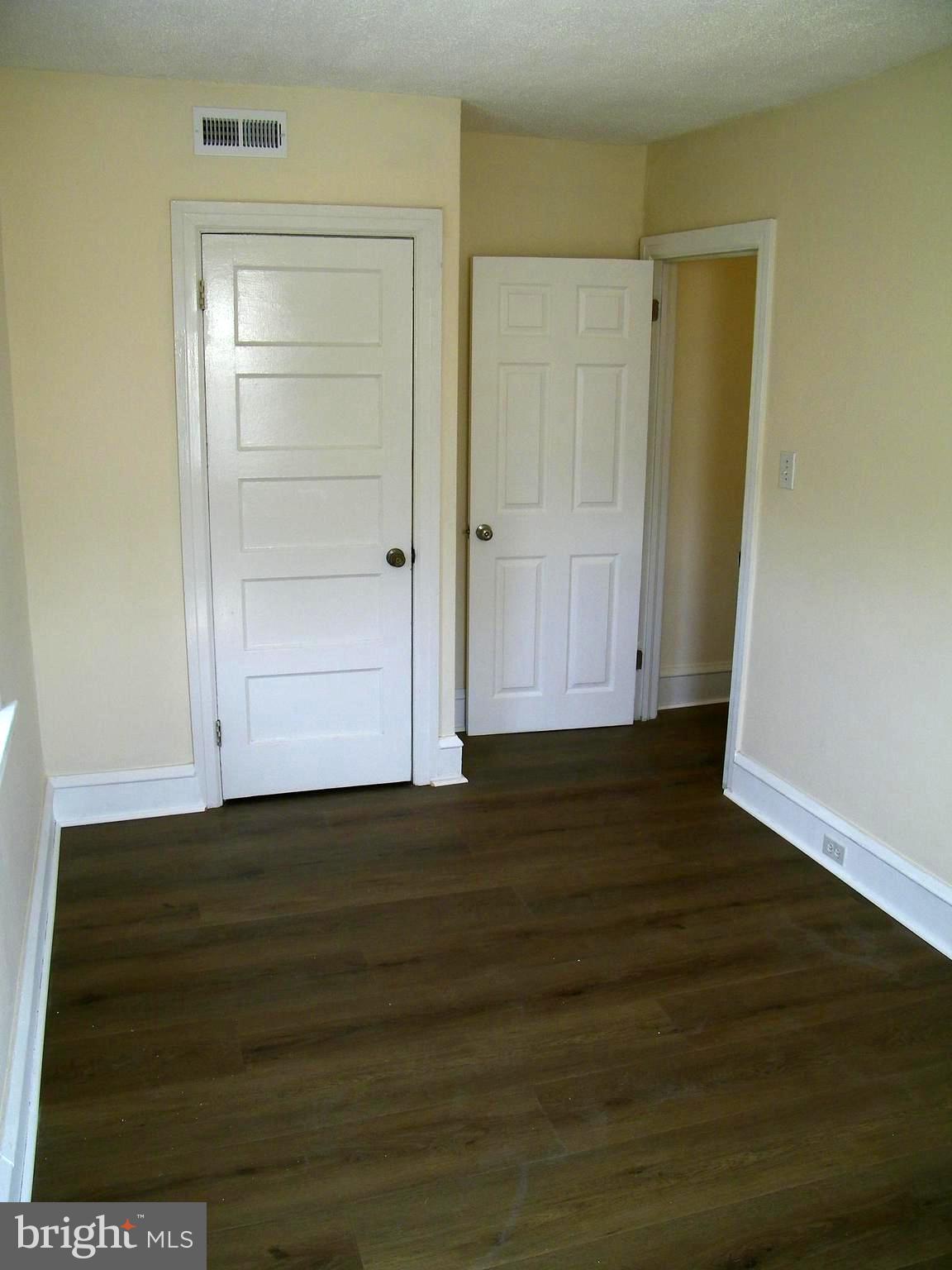 BUSTLETON - Residential