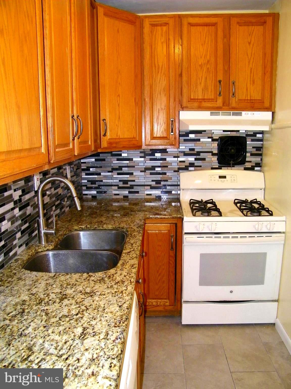 BUSTLETON - Residential