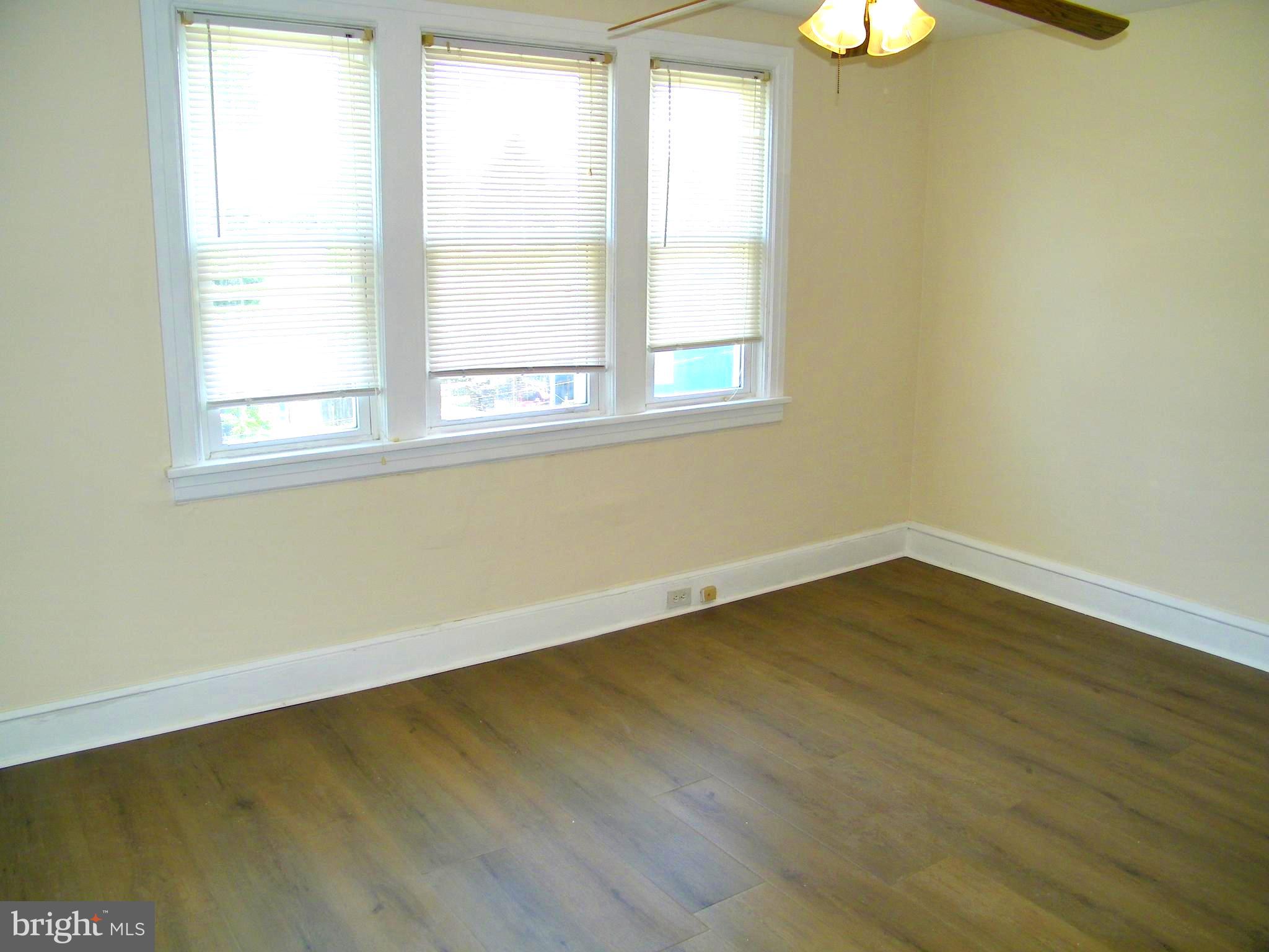 BUSTLETON - Residential