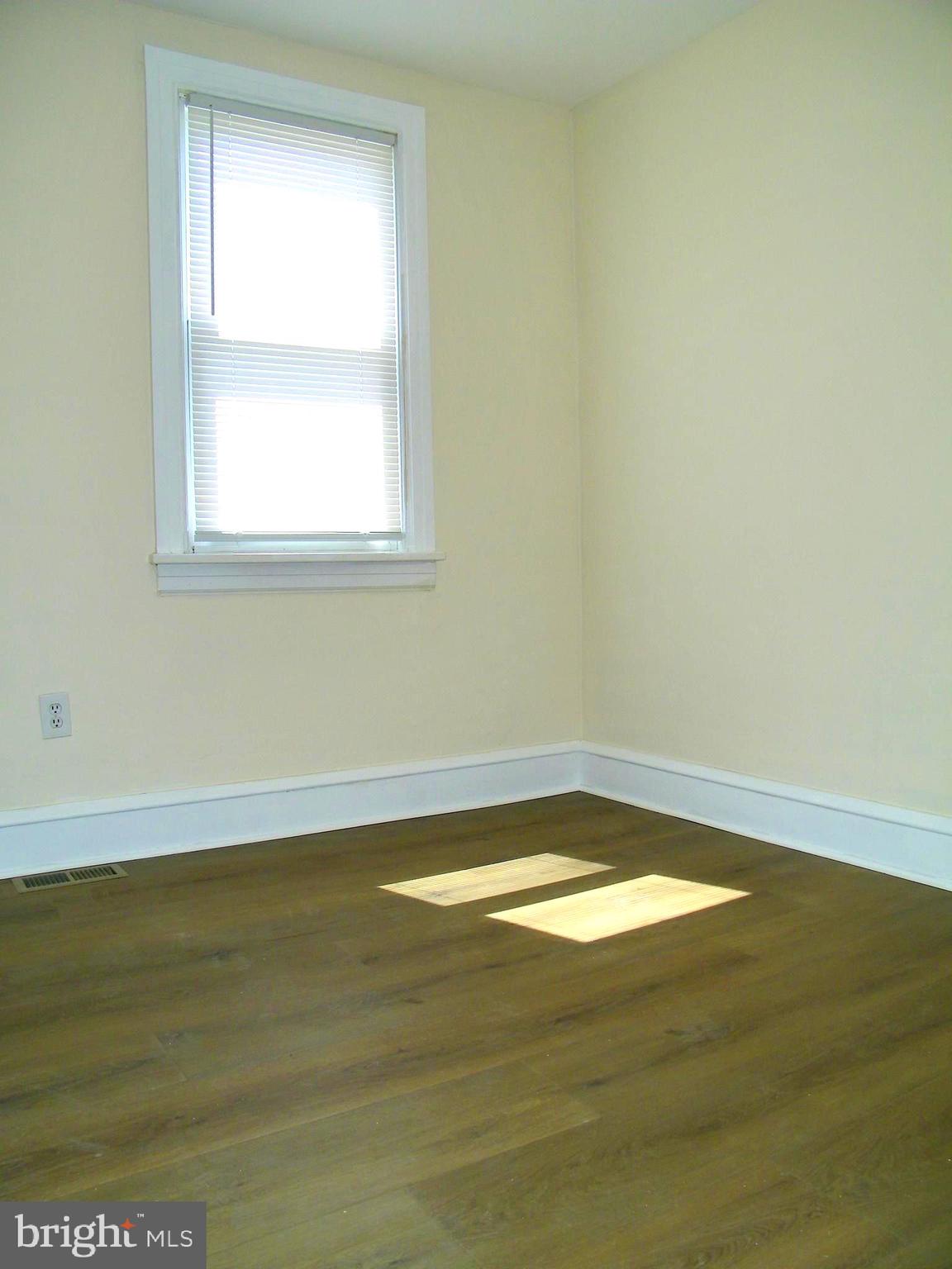 BUSTLETON - Residential