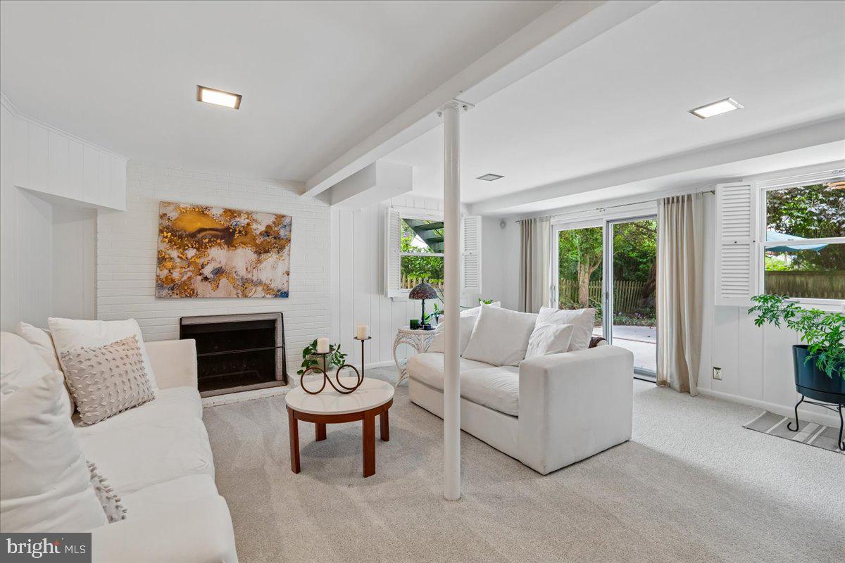 CHEVY CHASE MANOR - Residential