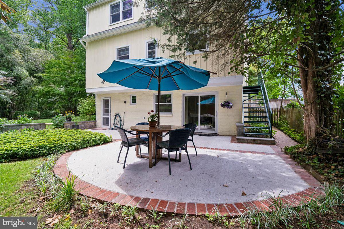 CHEVY CHASE MANOR - Residential