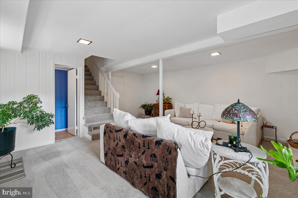 CHEVY CHASE MANOR - Residential