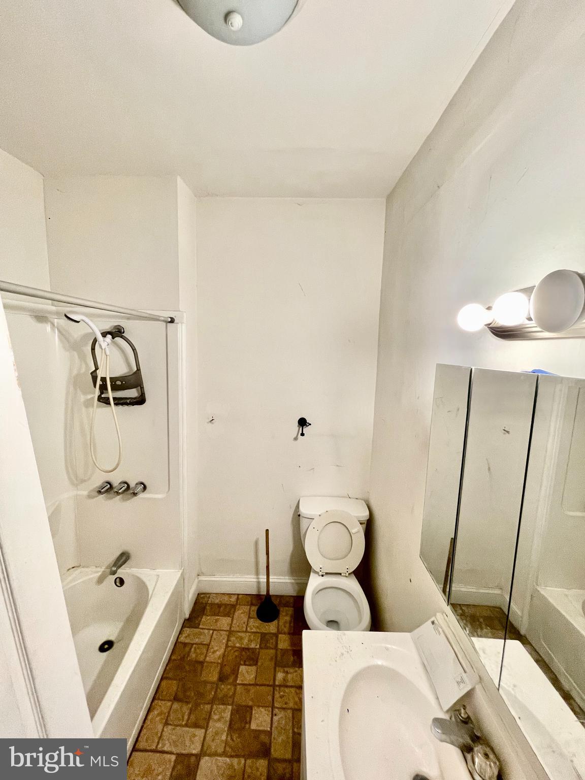 GERMANTOWN - Residential Lease