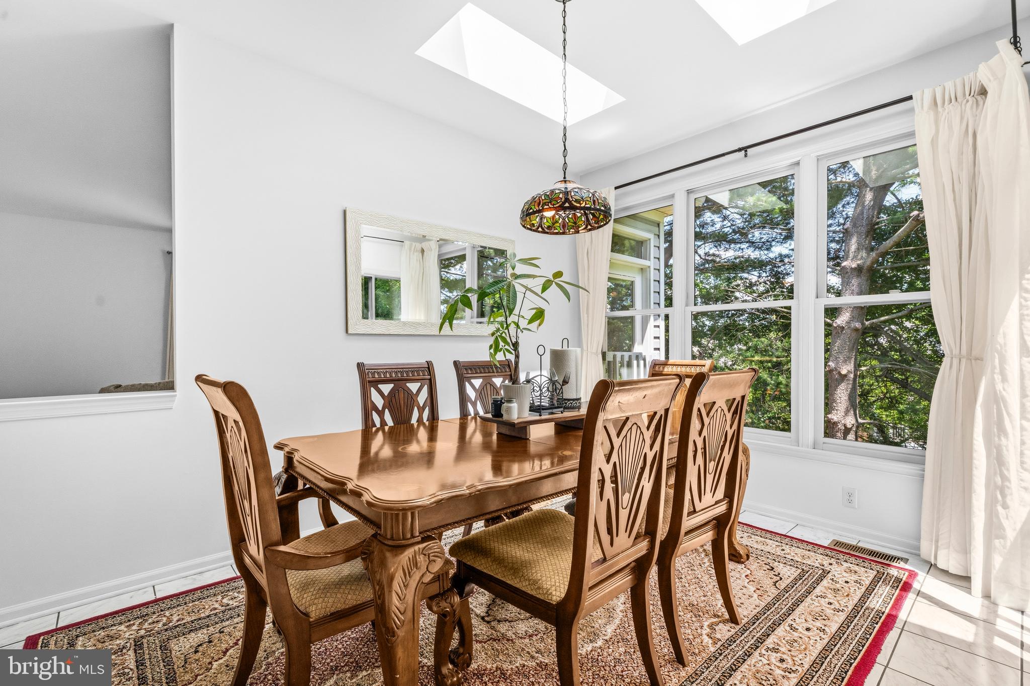 WASHINGTONIAN WOODS - Residential
