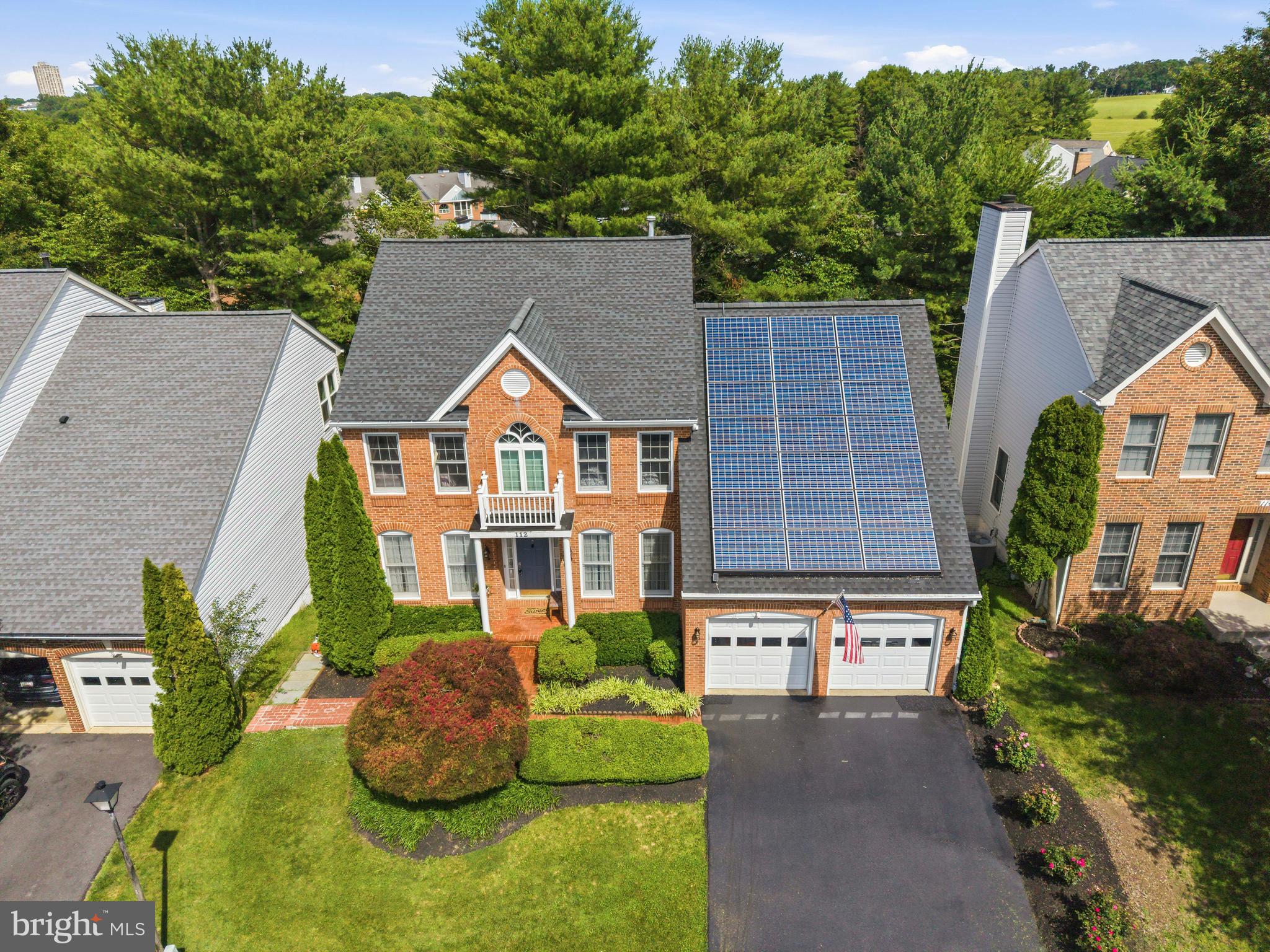 WASHINGTONIAN WOODS - Residential