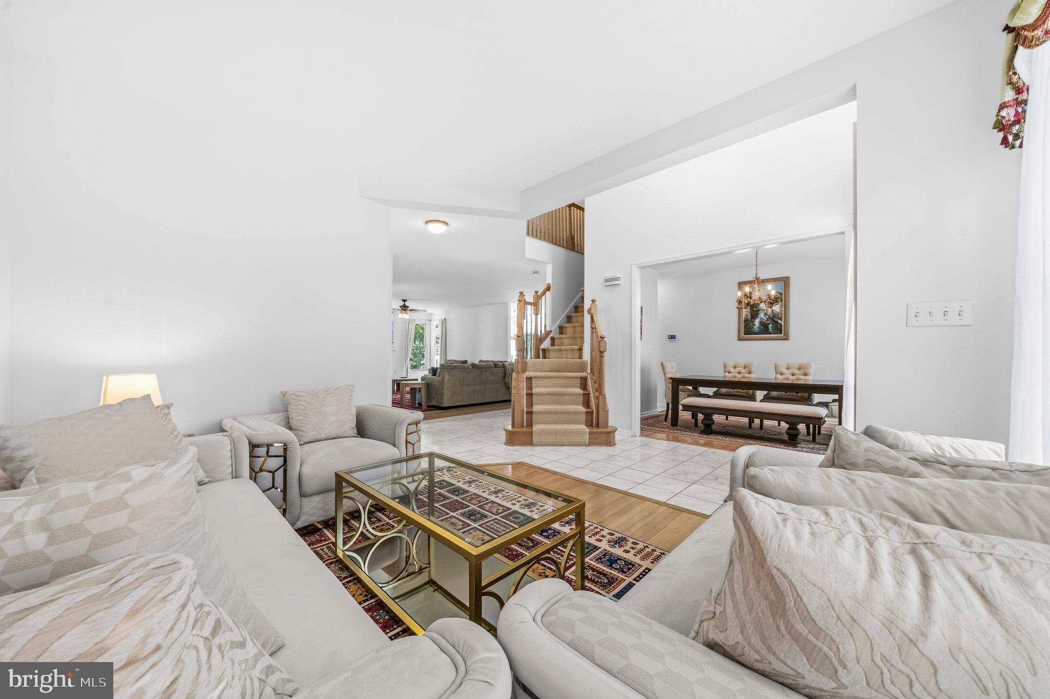 WASHINGTONIAN WOODS - Residential