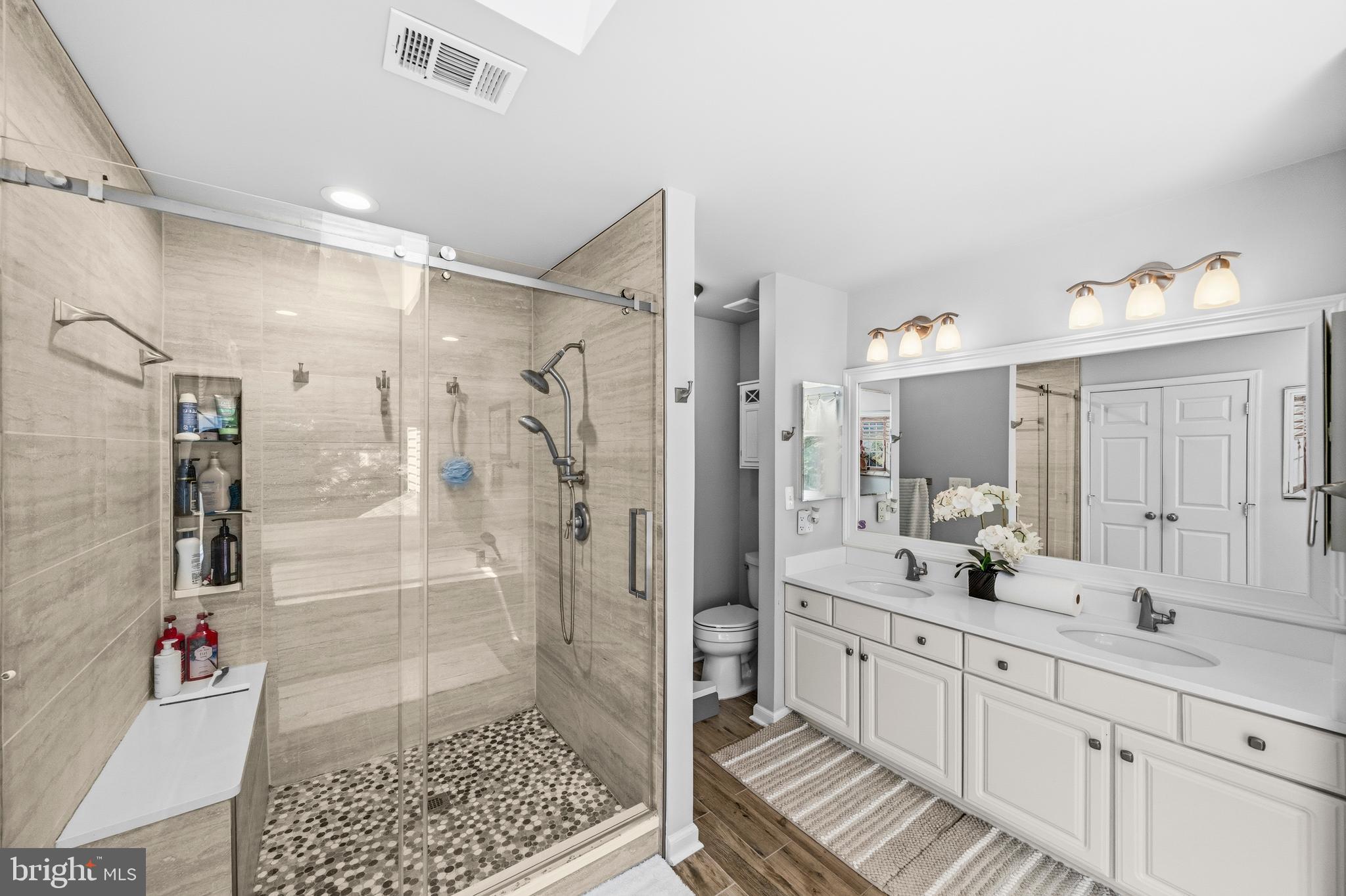 WASHINGTONIAN WOODS - Residential