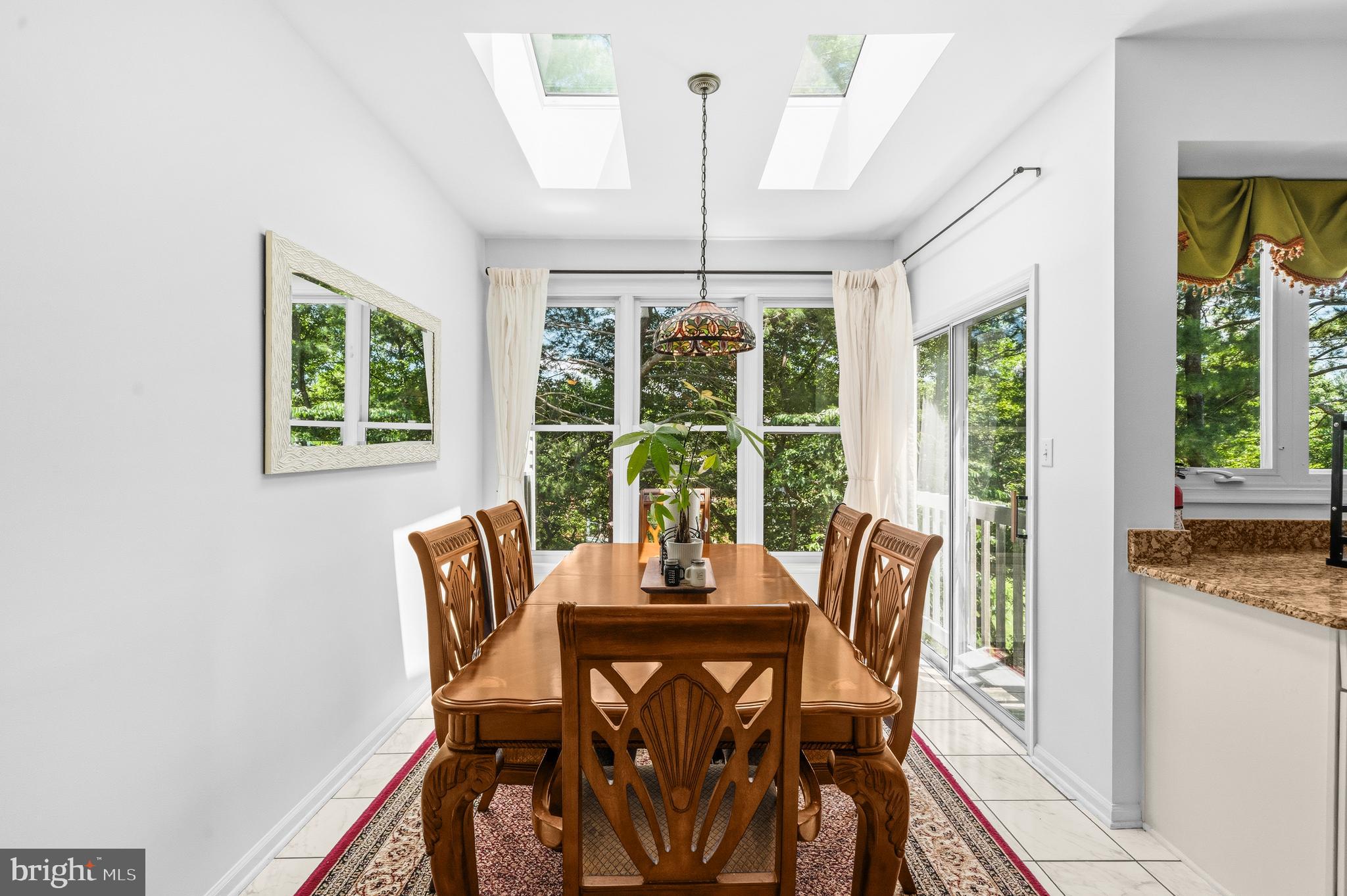 WASHINGTONIAN WOODS - Residential