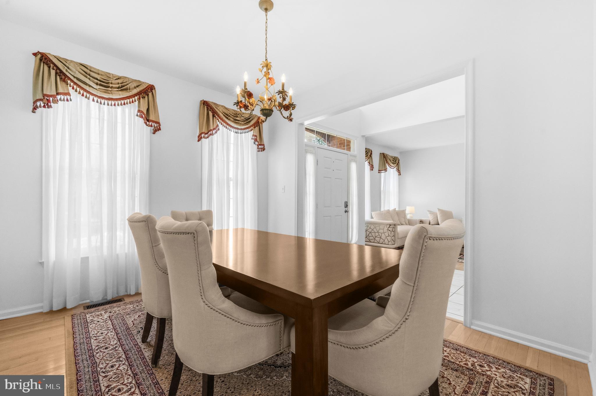 WASHINGTONIAN WOODS - Residential