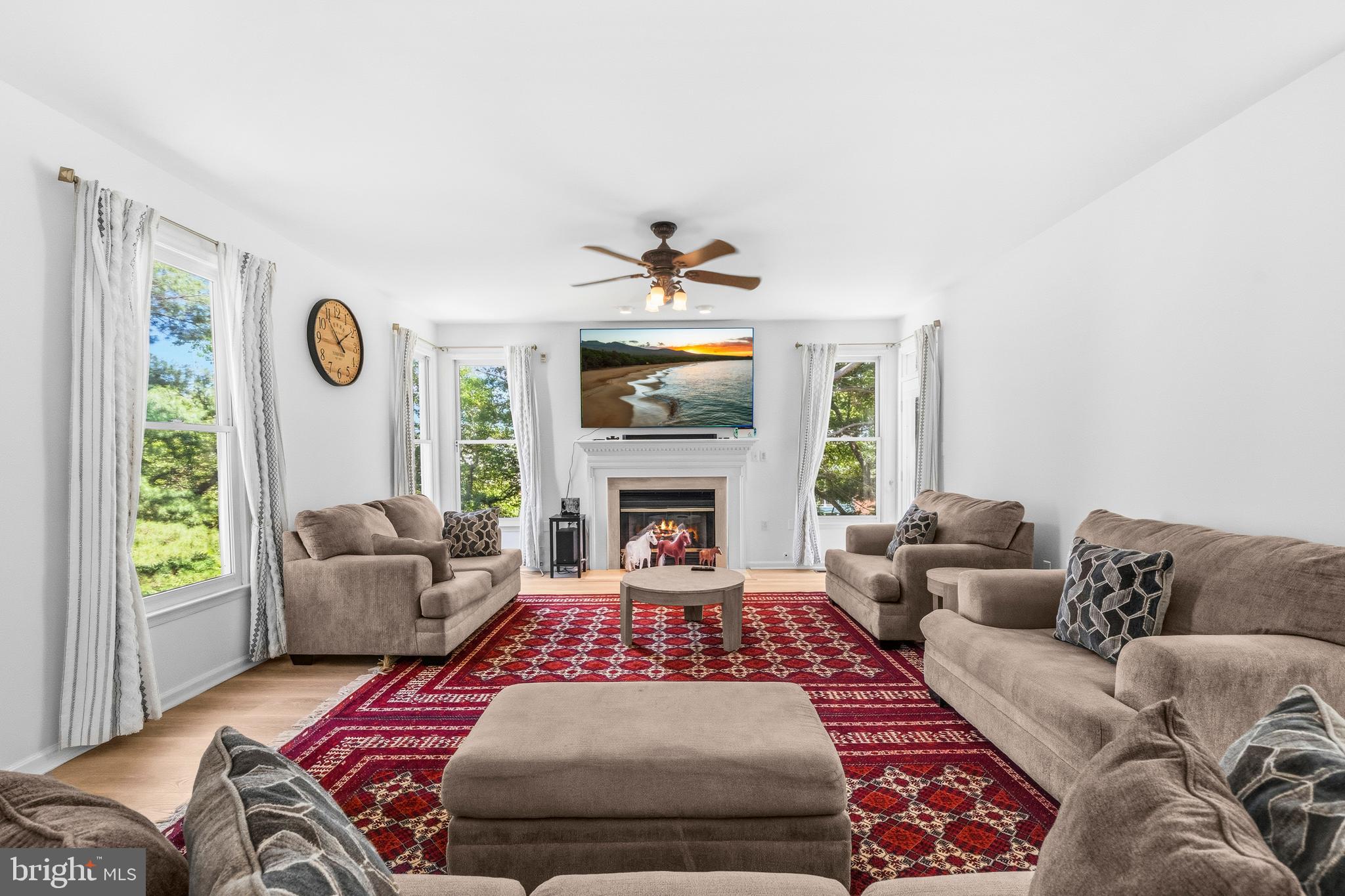 WASHINGTONIAN WOODS - Residential