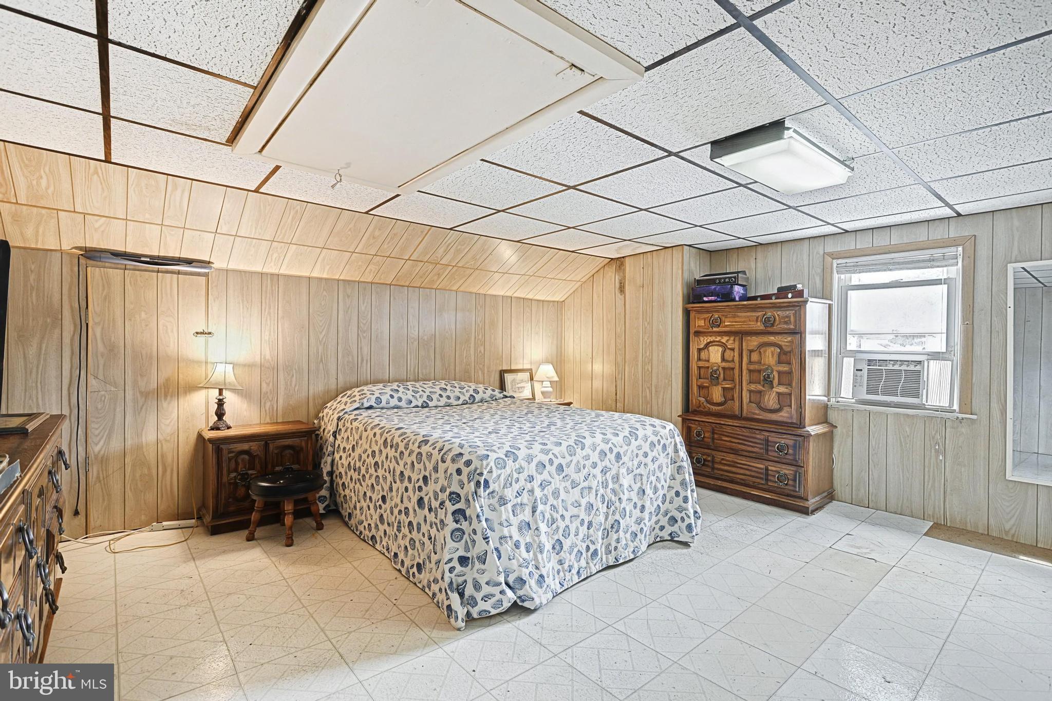 PLEASUREVILLE - Residential