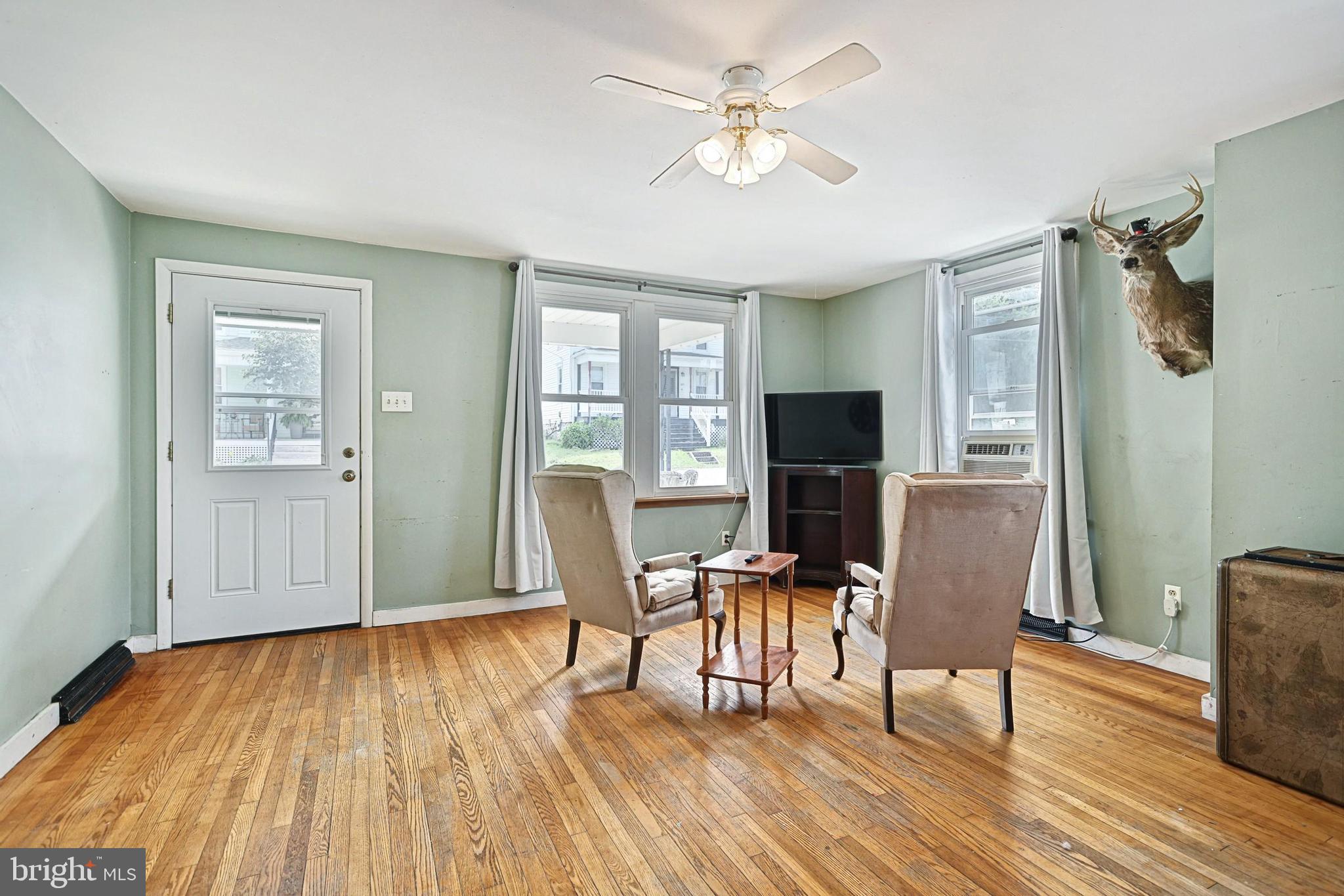PLEASUREVILLE - Residential