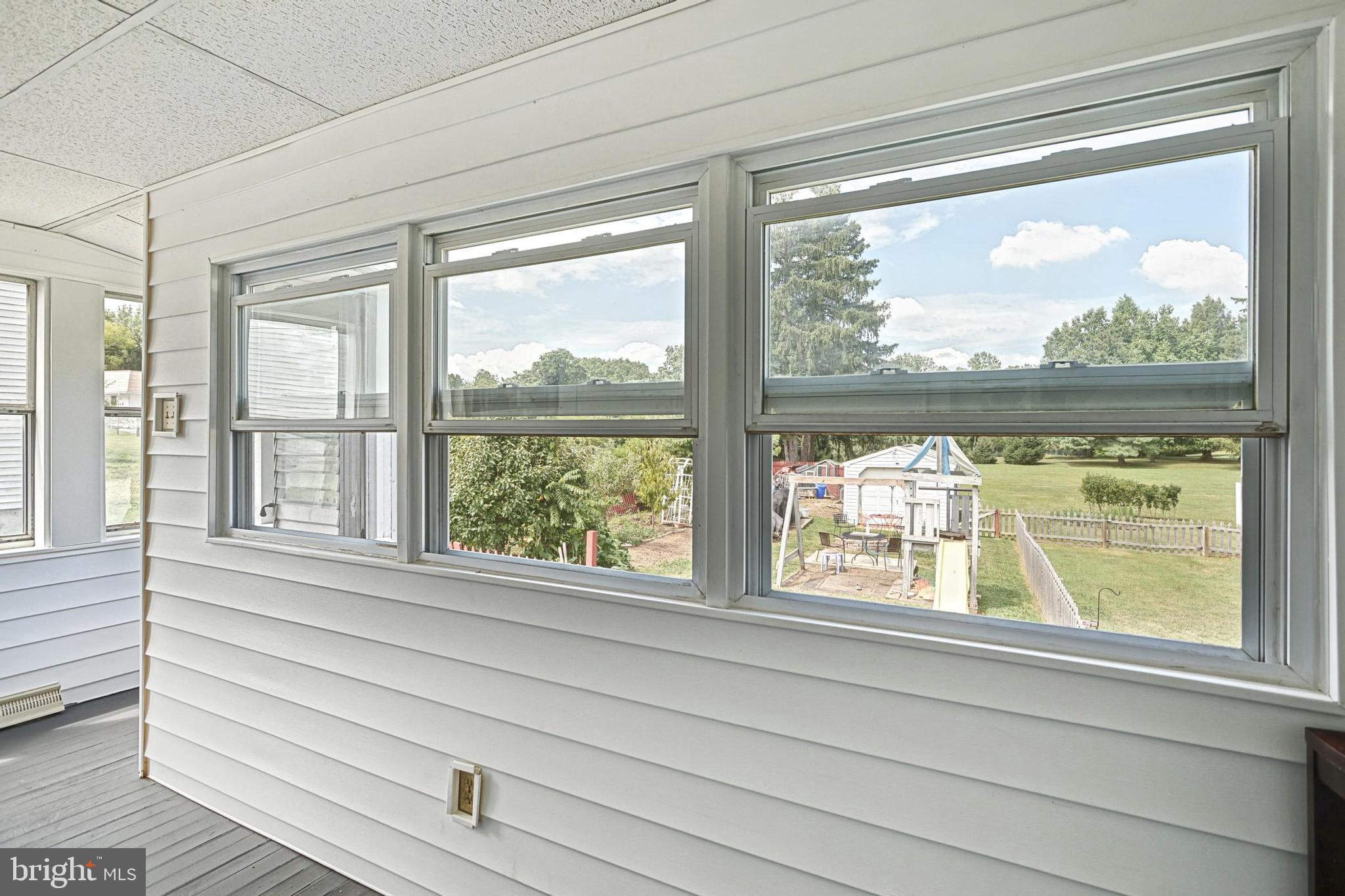 PLEASUREVILLE - Residential