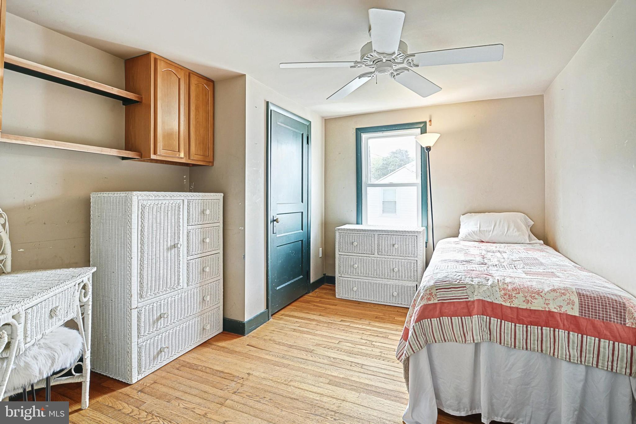 PLEASUREVILLE - Residential
