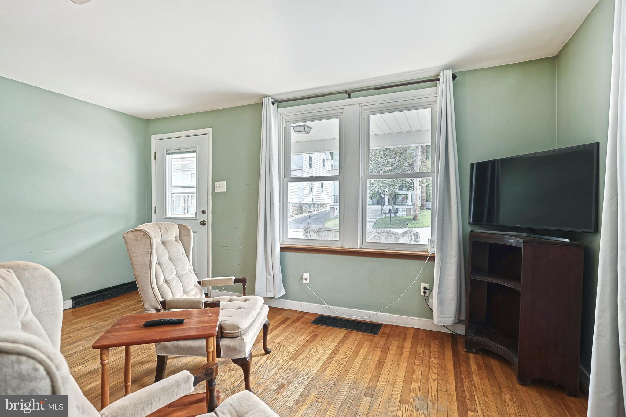 PLEASUREVILLE - Residential