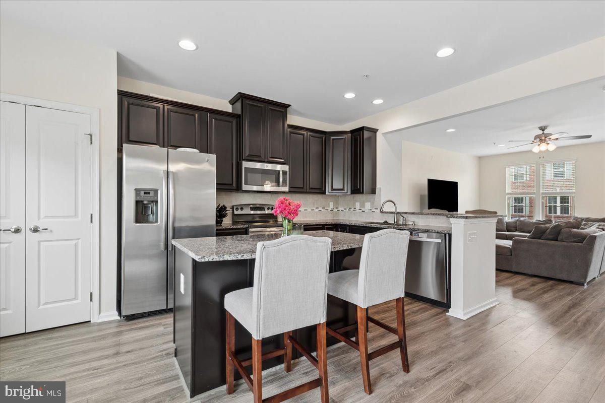FIELDCREST GLEN - Residential