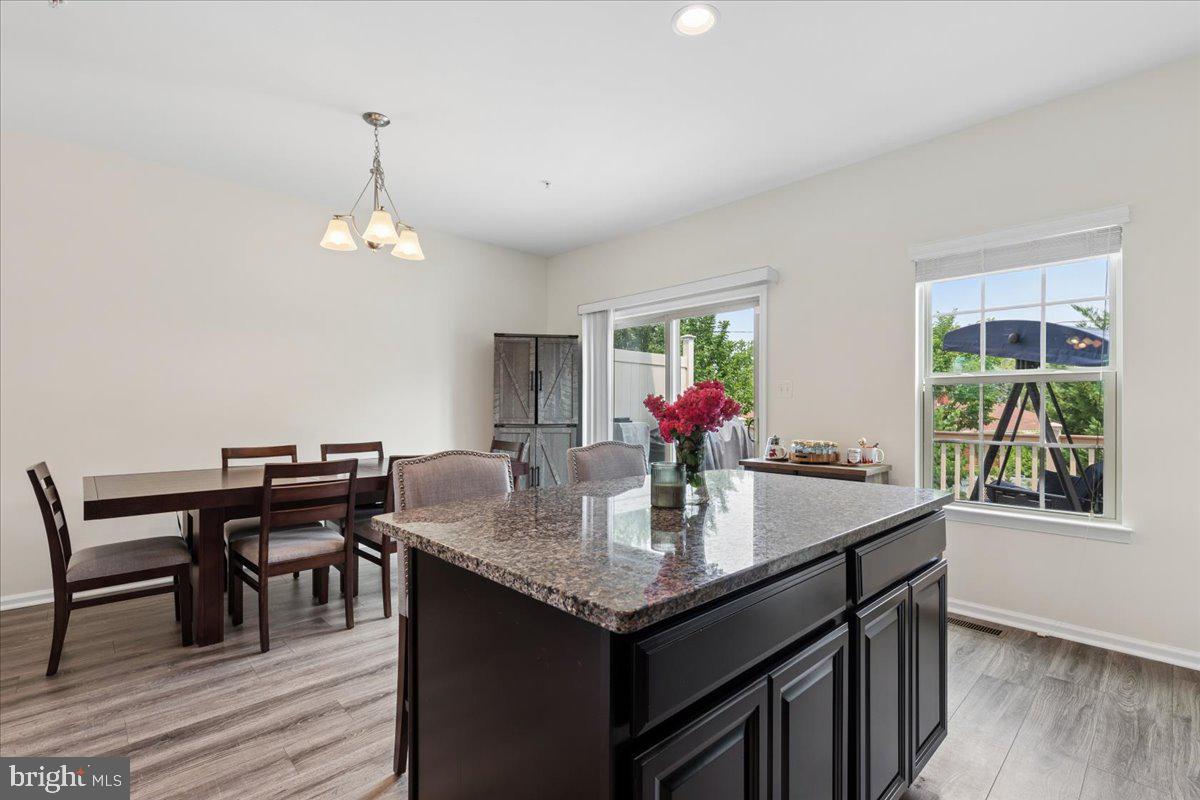 FIELDCREST GLEN - Residential
