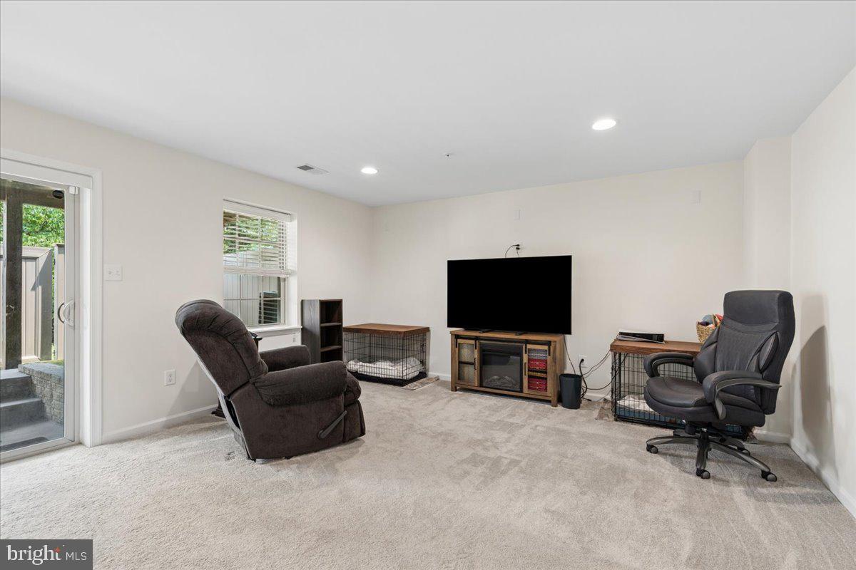 FIELDCREST GLEN - Residential