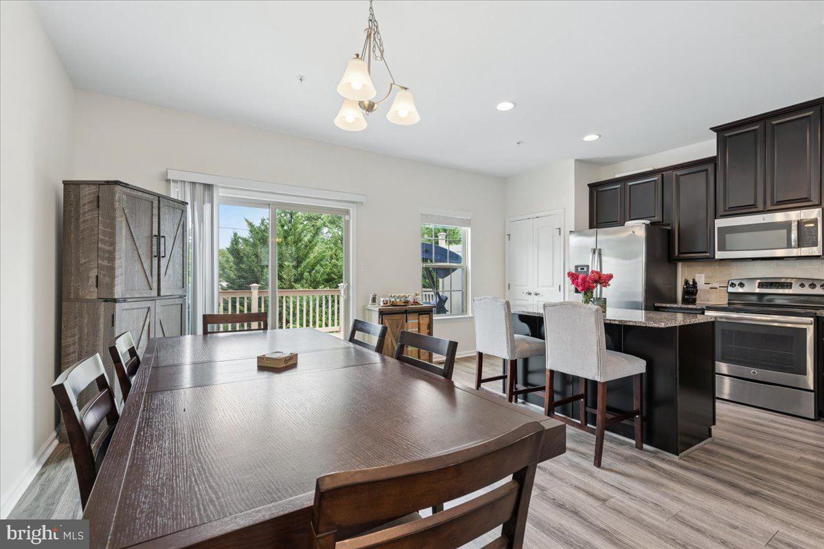 FIELDCREST GLEN - Residential