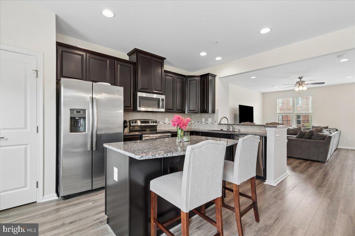 FIELDCREST GLEN - Residential