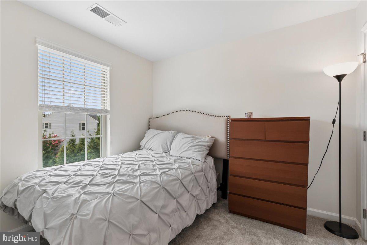 FIELDCREST GLEN - Residential