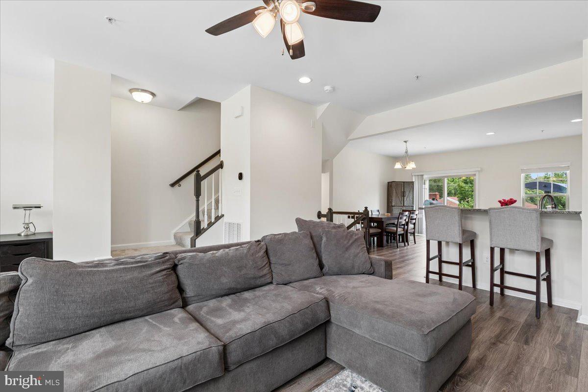 FIELDCREST GLEN - Residential