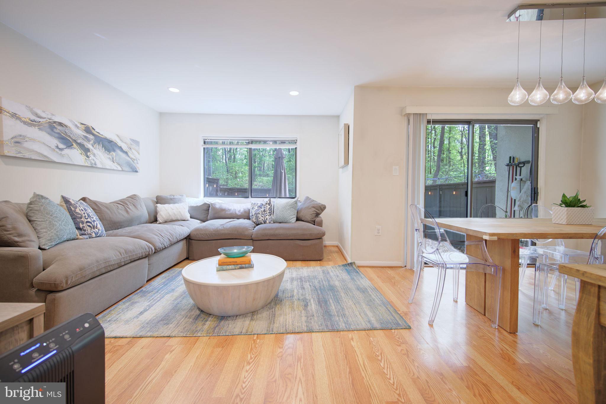 RESTON - Residential