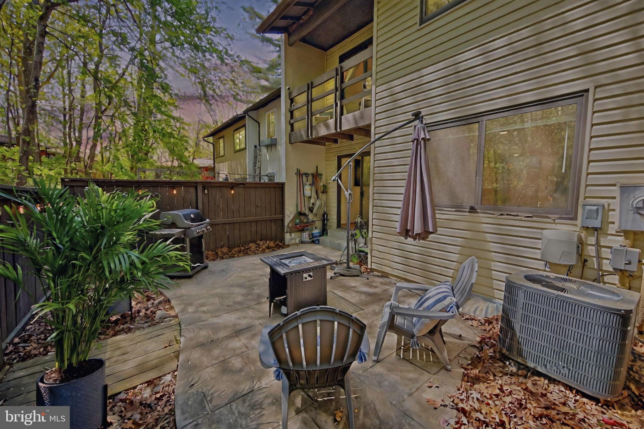 RESTON - Residential