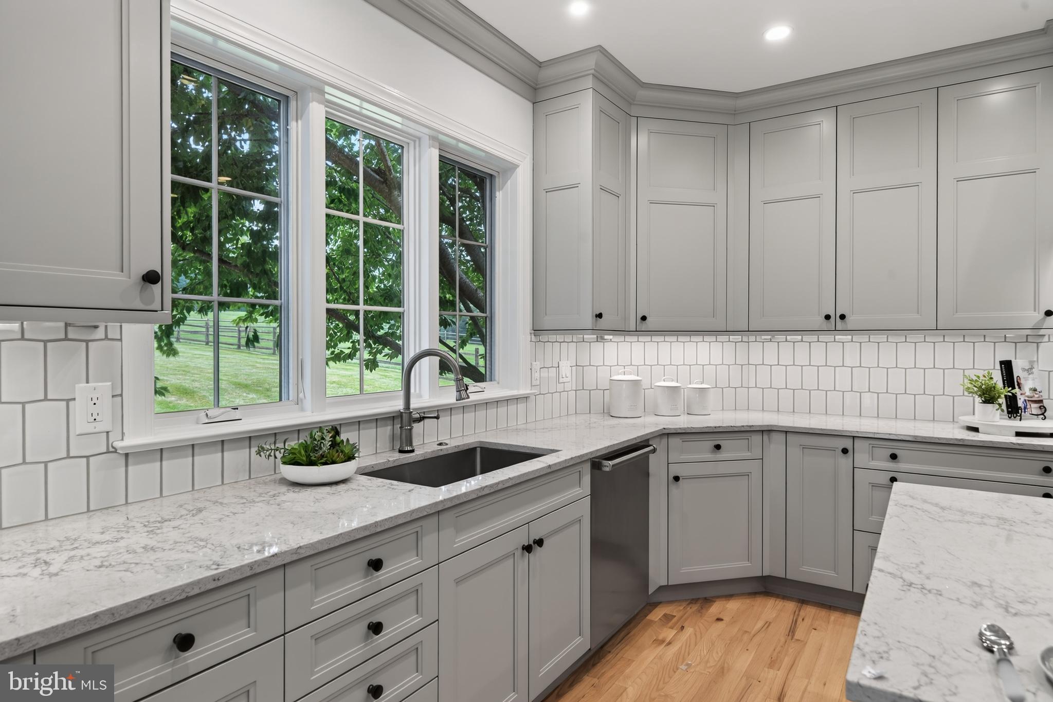 BRICK HOUSE FARM - Residential