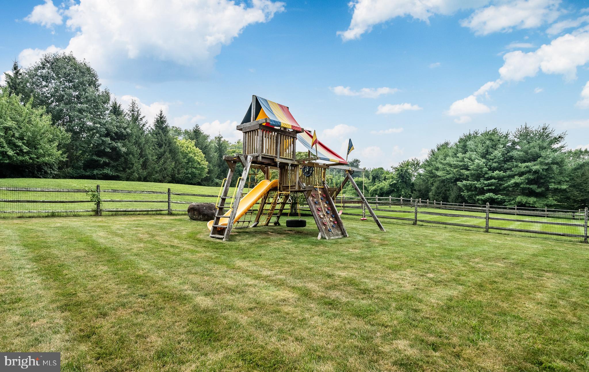BRICK HOUSE FARM - Residential
