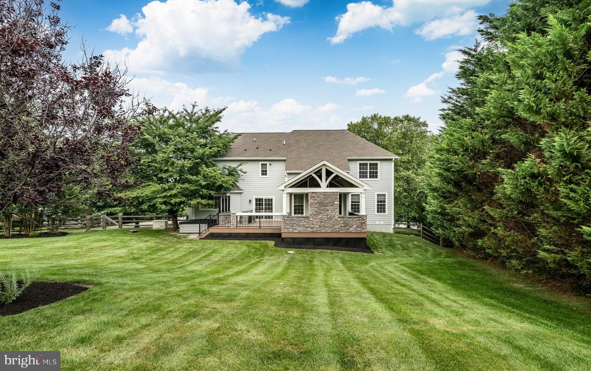 BRICK HOUSE FARM - Residential