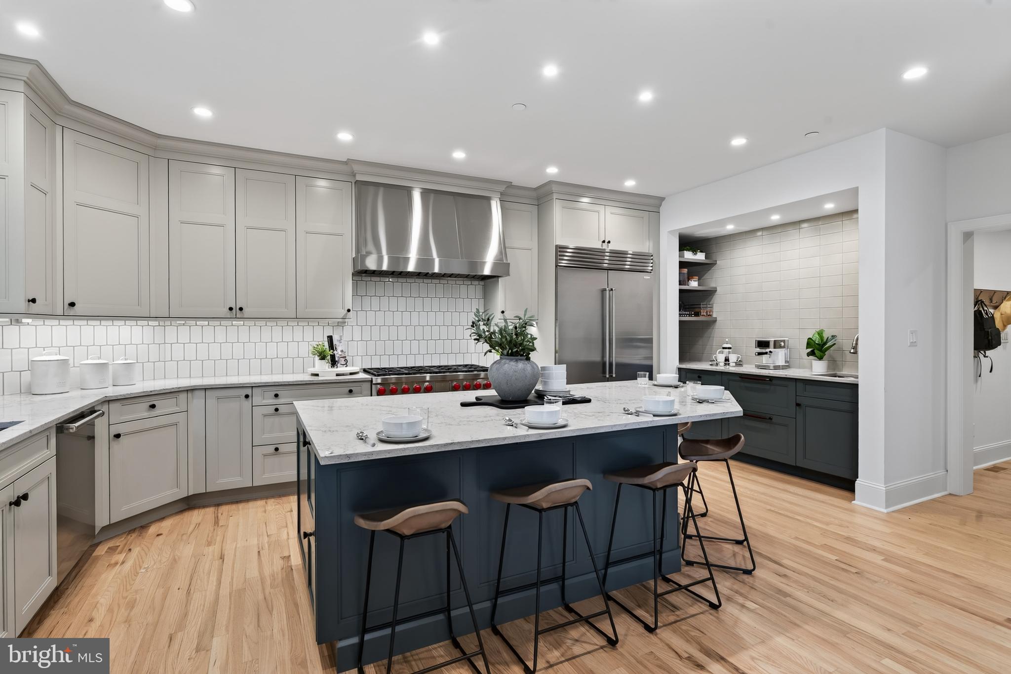 BRICK HOUSE FARM - Residential